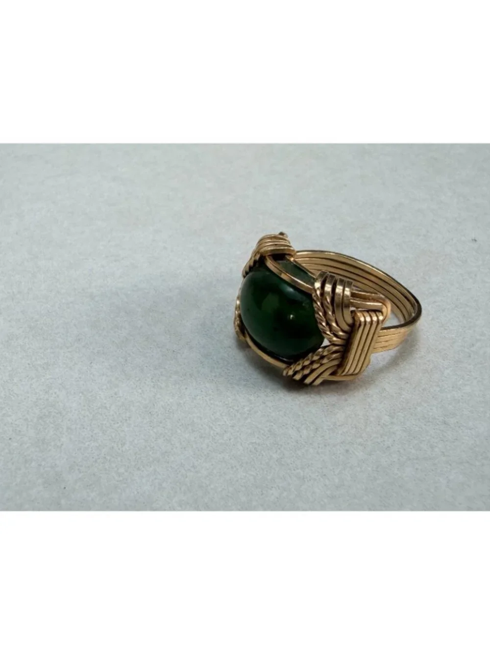 Vintage Rolled Yellow Gold Genuine Green Jade Wire Wrapped Statement Ring Sz 5.7